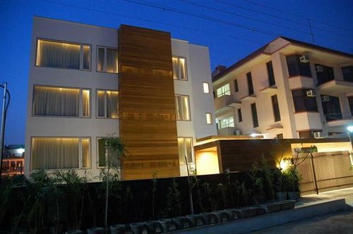 Red Earth Hotel Gurgaon Ngoại thất bức ảnh